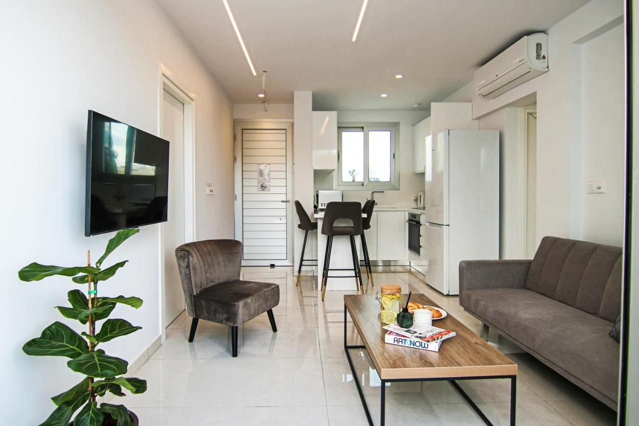 Phaedrus Living - Seaside Executive Flat Harbour 205 Διαμέρισμα *